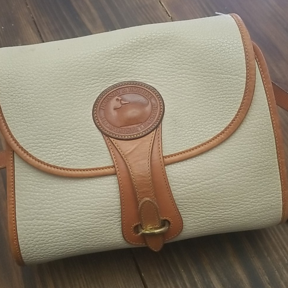 Dooney & Bourke Vintage Pebble Leather Purse